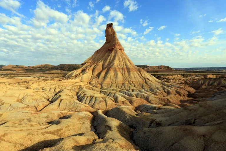 El parque natural cerca de Navarra que te traslada a un paisaje de otro mundo