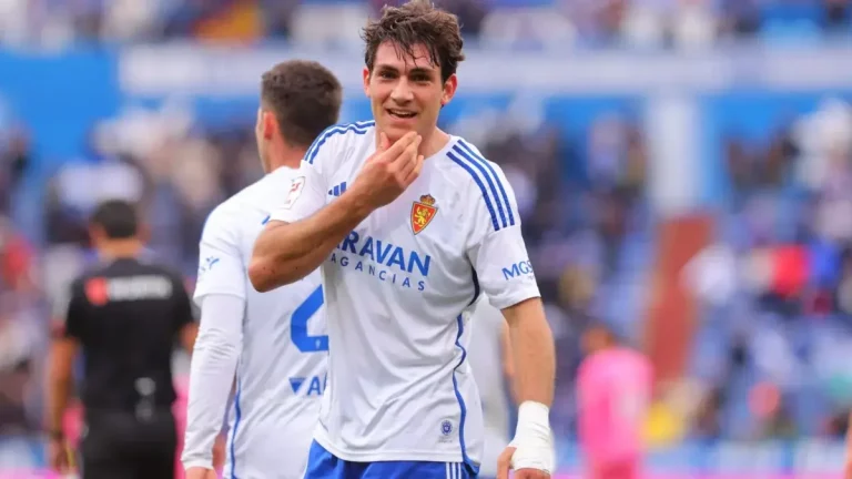 El sustituto de Iván Azón da el sí al Real Zaragoza