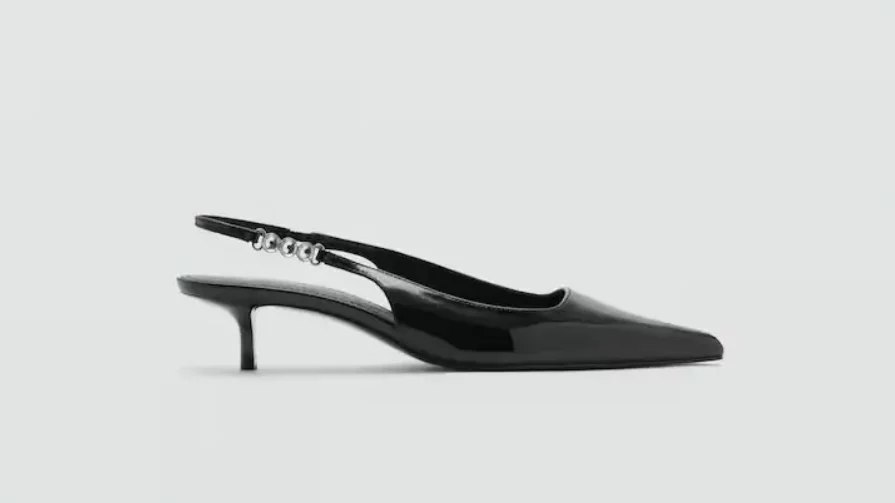 Radiante de los pies a cabeza con estos 8 zapatos de tacón cómodos de Mango