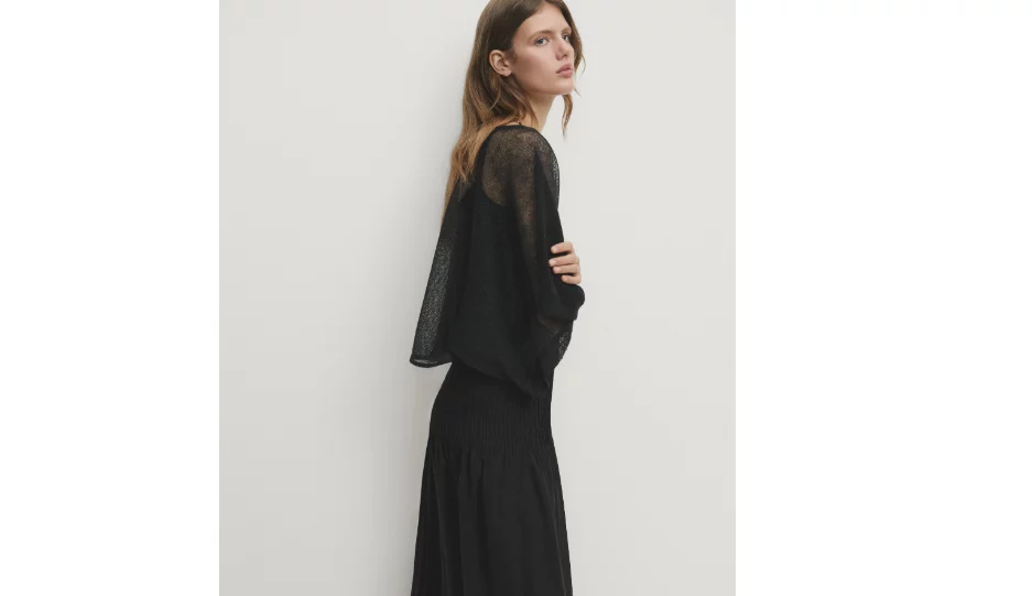 Sé el ejemplo de sofisticación y elegancia con la chaqueta de Massimo Dutti que encaja con mil prendas