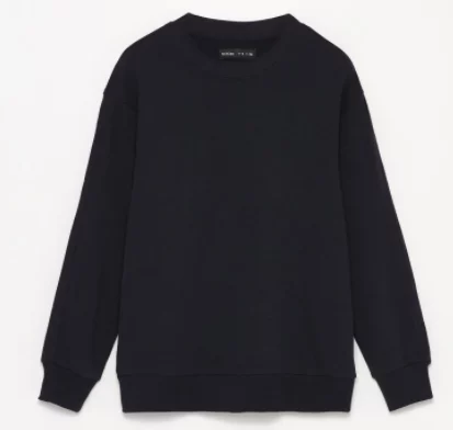Se le ha ido de las manos a Lefties con una sudadera de 6 euros que va a volar de las tiendas