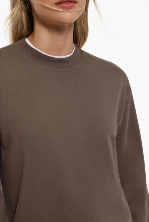 Se le ha ido de las manos a Lefties con una sudadera de 6 euros que va a volar de las tiendas