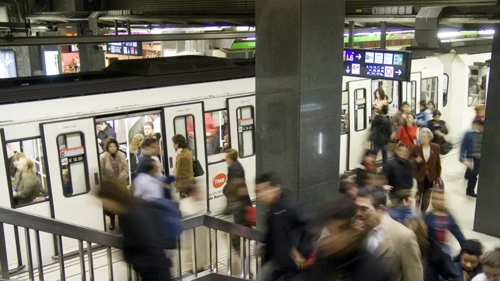 La Guardia Civil Alerta De Lo Que Está Pasando En El Metro Y El Autobús Con Las Mochilas 54 ¿Qué Es El “Método De La Mochila”?
