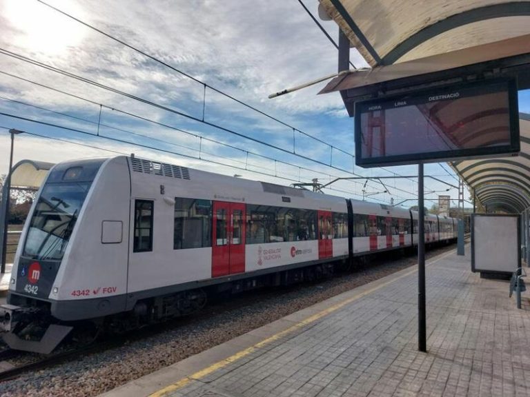 Metrovalencia recupera el servicio tras la DANA