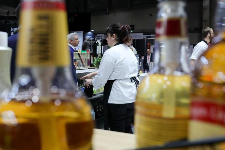 La Seguridad Social pierde 30.051 afiliados en noviembre por el sector de la hostelería
