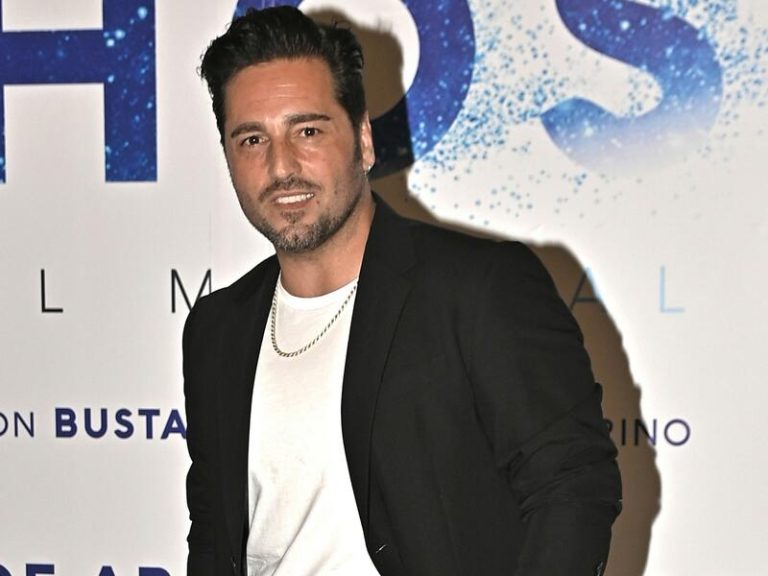David Bustamante responde a las críticas a su aspecto físico «casi irreconocible»