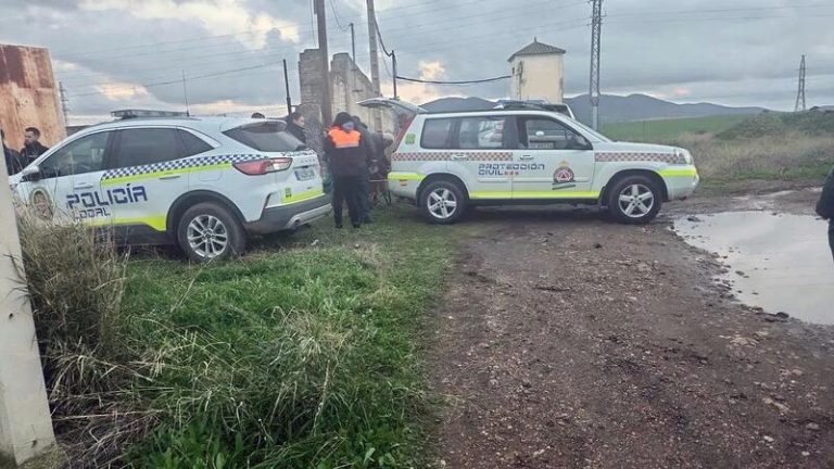 Condenan a un hombre a 15 meses de cárcel por las condiciones en las que tenía a una decena de perros