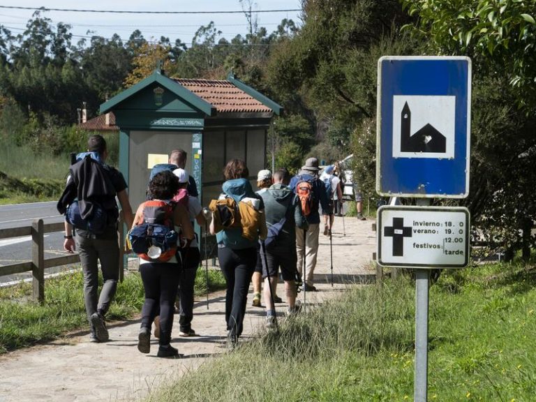 Santiago cierra 2024 con un récord histórico de peregrinos: casi medio millón de ‘Compostelas’, ¡un 12% más!