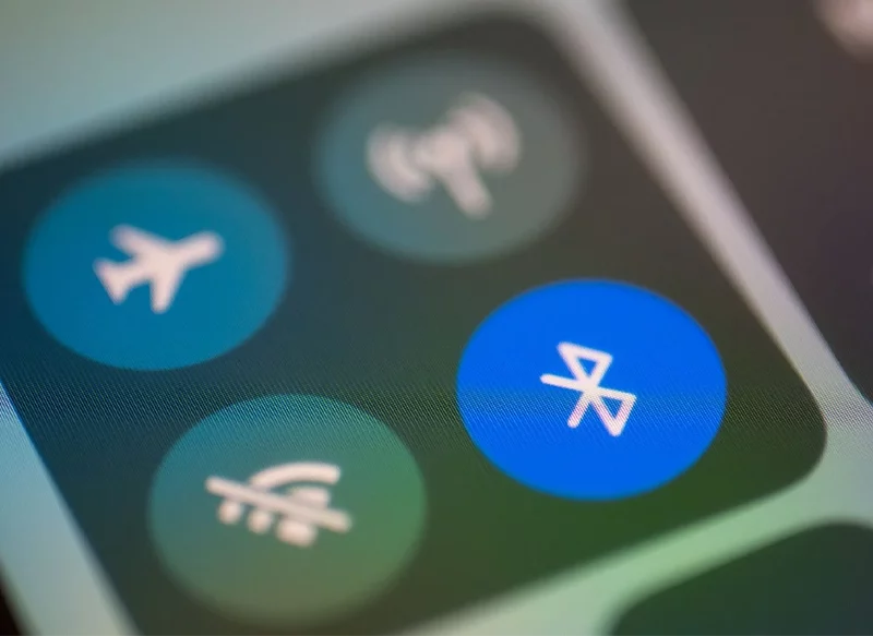 ¿POR QUÉ SE PERMITE WIFI A BORDO?