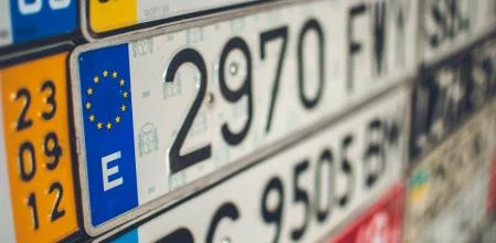 ¿Qué Estipula La Dgt Sobre La Manipulación De Matrículas?