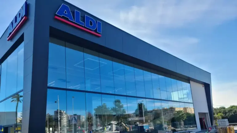 Estas increíbles mantas sherpa de Aldi cuestan menos que un décimo de Lotería