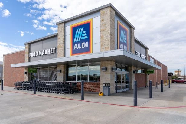 Olvídate De Nike Y Adidas Con Las Nuevas Sudaderas De Aldi De 13 Euros 154 Disponibilidad Y Expectativas