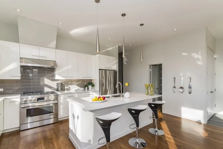 Cocinas de diseño y modernas en Alicante con Yelarsan