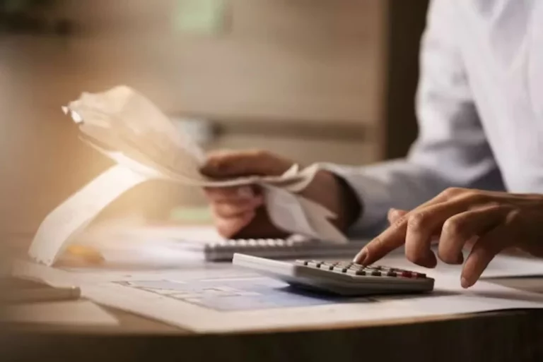 Cómo ahorrar hasta 10.000 € en impuestos antes de fin de año