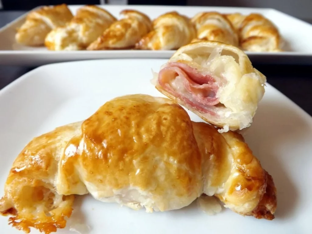 Cruasán De Jamón Y Queso