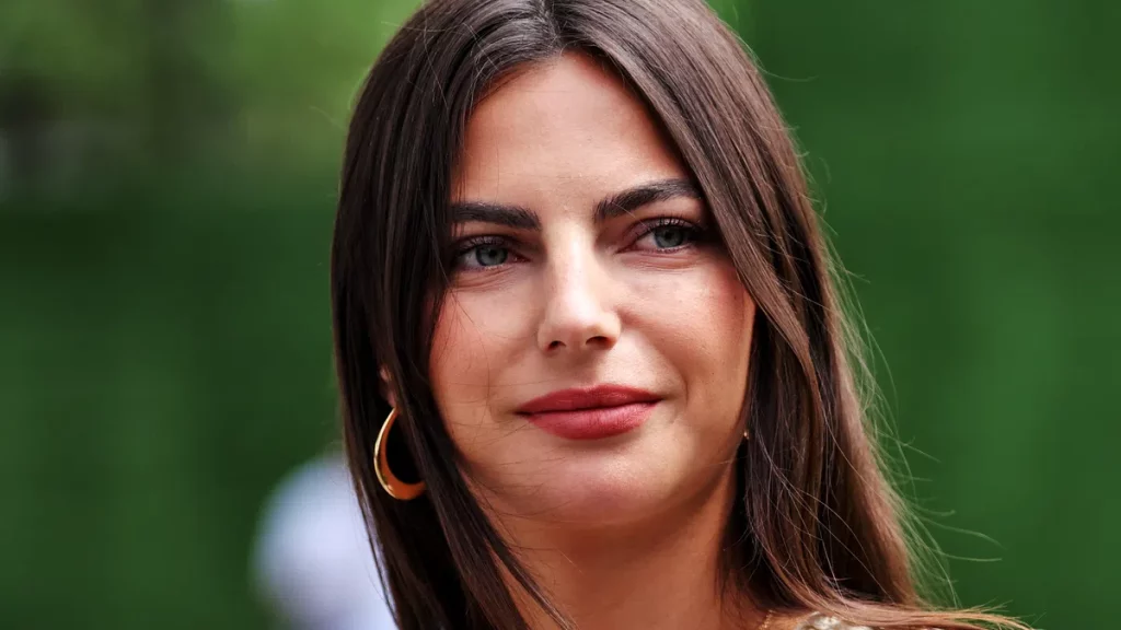El Impacto De Las Redes Sociales En La Vida Privada De Los Famosos