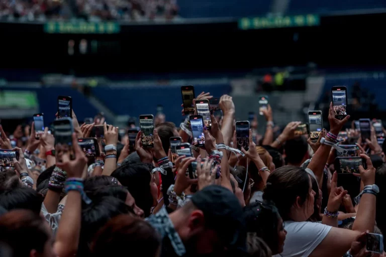 Charlie xcx, Aitana, Sabina, Quevedo o Guns N’ Roses, los conciertos de este 2025 en España