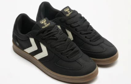 Parecen Adidas Samba: Las Zapatillas Hummel Que Se Están Agotando En Lefties