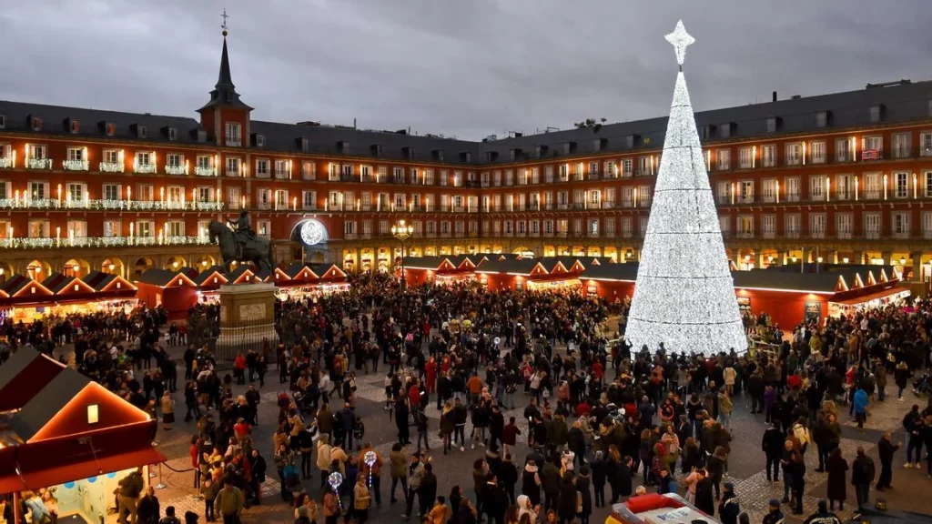 Mercados Navideños Y El Ambiente Festivo