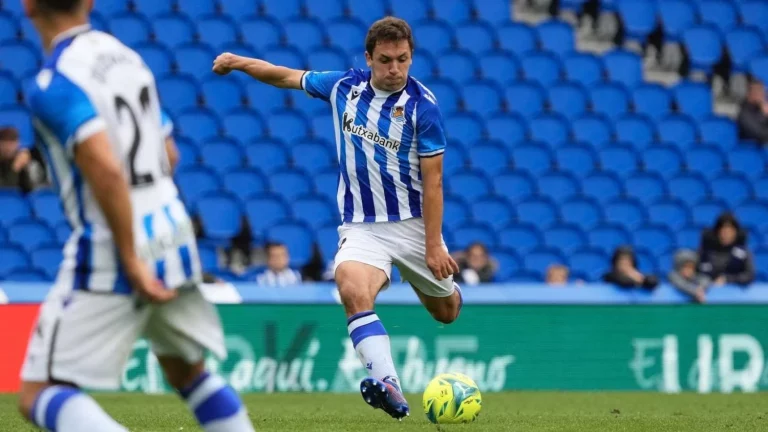 Olasagasti recibe el OK de la Real Sociedad para salir: traspaso a otro equipo de LaLiga