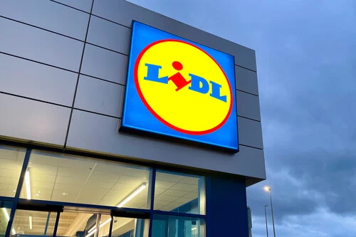 Siéntete el presentador de Bricomanía con esta potente sierra recargable de Lidl en oferta