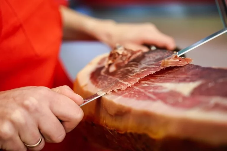 La Vega de Salvatierra revoluciona el mercado del jamón ibérico: elegida por los consumidores como la marca con mejor relación calidad-precio