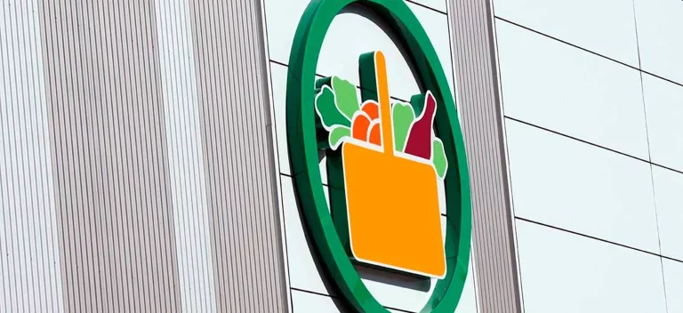 Mercadona estrena una vajilla de 2,80 euros ideal para Navidad
