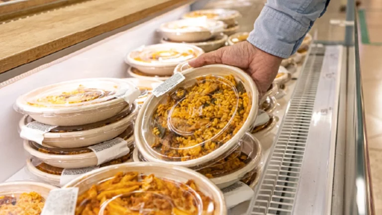 Los supermercados acogen los ‘grocerants’ por la nueva moda de los jóvenes