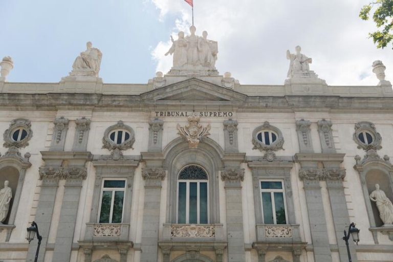 El Tribunal Supremo absuelve a un preso acusado de golpear a otro en con un calcetín con latas en Barcelona