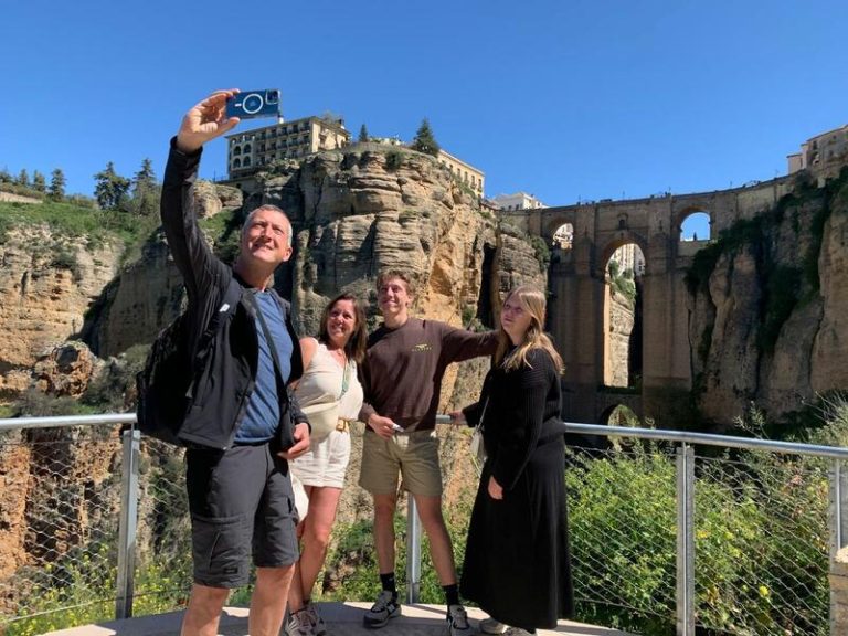 España consigue un récord histórico de turistas, con 88,5 millones hasta noviembre de 2024