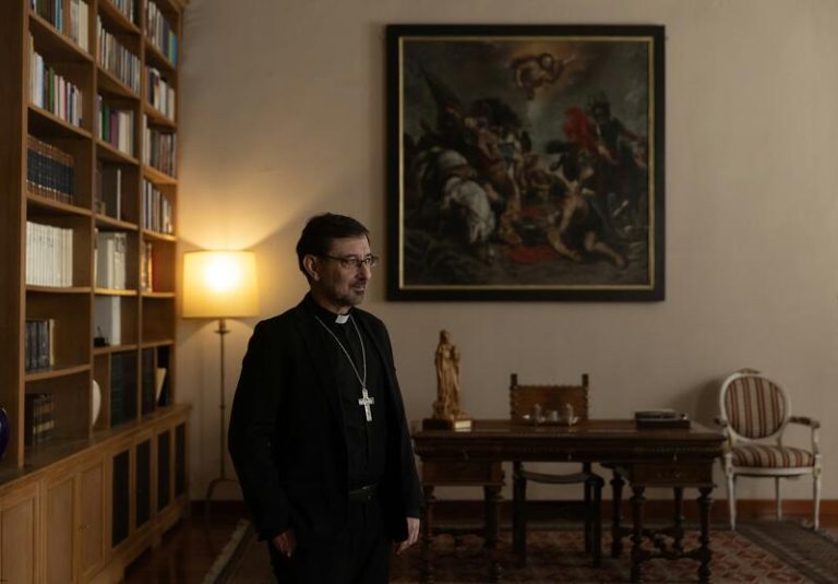 Arzobispo de Madrid clama por las 4.000 personas sin luz en Cañada Real: «Las administraciones no atinan a coordinarse»