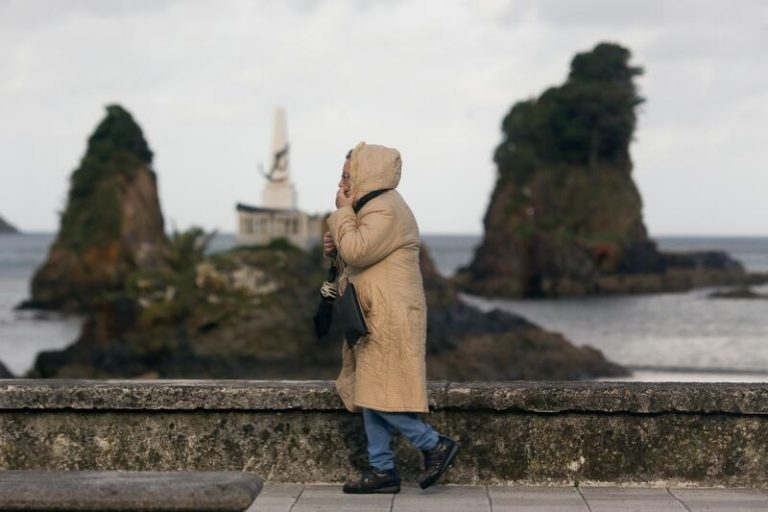 Previsión del tiempo de la AEMET: descenso de temperaturas y un frente dejará lluvias en Cataluña y Galicia