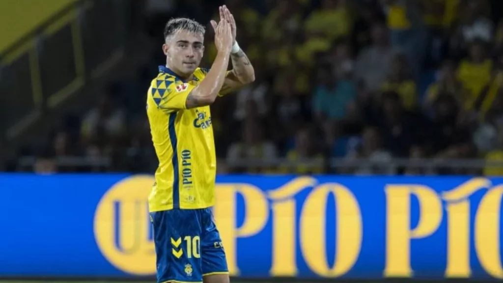 Baena Ya Tiene Sustituto En El Villarreal Cf: Es Buenísimo 1 Alberto Moleiro Relevará A Álex Baena En El Villarreal. Fuente: Agencias