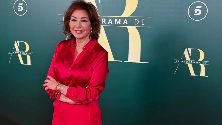 Ana Rosa Quintana irrumpe en otro programa de Telecinco antes de volver a las mañanas