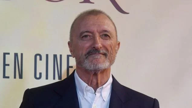 “Call of Duty me lo han emperifollado en exceso”: Arturo Pérez-Reverte sorprende hablando de videojuegos