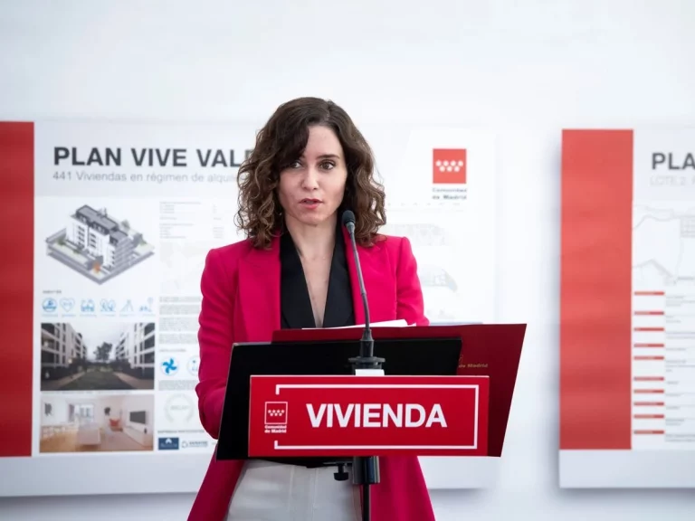 Ayuso incrementa un 34% el presupuesto para afrontar la crisis de la vivienda