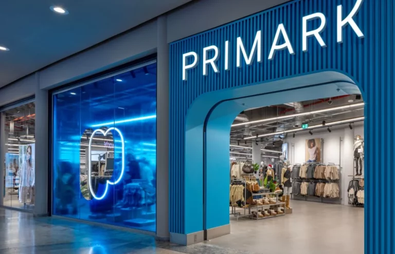 Colas en Primark por el nórdico polar calentito que supera las fundas de Zara Home