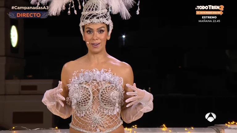 «Me tengo que frenar»: Cristina Pedroche se despacha a gusto tras los comentarios a su vestido en las Campanadas de Antena 3