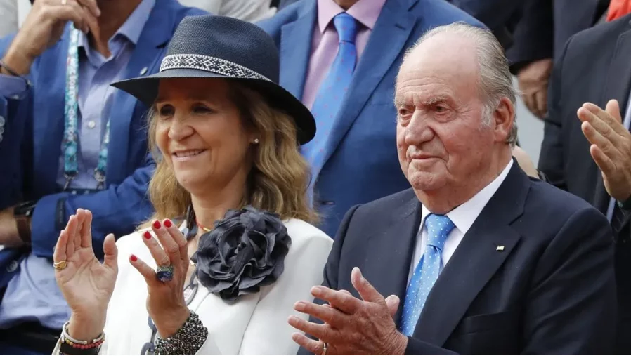 &Quot;Debes Sacar A La Infanta Elena&Quot;: Recuerdan El Tenso Encuentro Entre Juan Carlos I Y El Expresidente Adolfo Suárez 91 Rey Emérito Y Su Hija Mayor