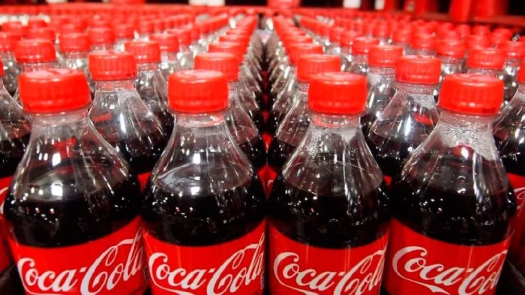 El Rastrero Truco De Los Bares Para Ganar Más Dinero Con Cada Coca Cola Vendida 2 El Impacto En La Confianza Del Consumidor