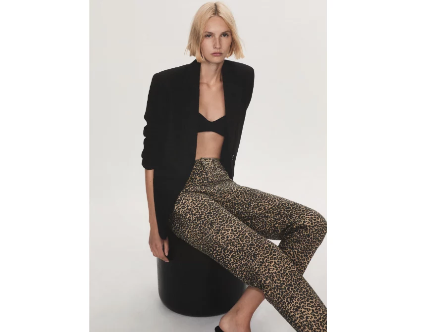 El Precioso Pantalon Animal Print De Mango Que, Alarga Tus Piernas, Estiliza Y Da Efecto Cuerpazo En Segundos