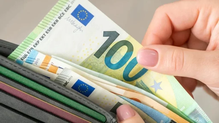 El sorprendente origen de la palabra ‘guita’ para referirse al dinero