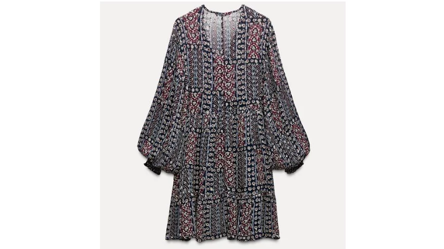 Encontramos en Zara el vestido bohemio que ha enamorado a Sara Carbonero