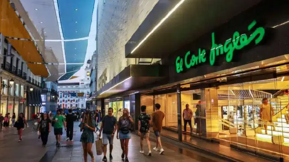 El día en el que empiezan las rebajas de enero en 2025: fechas de El Corte Inglés, Sfera, Pull&Bear, Lefties y más