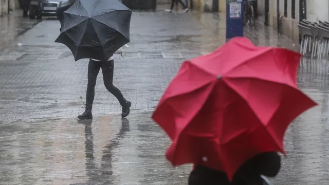 La Aemet Activa La Alerta Roja Por Una Dana: Lluvias Torrenciales