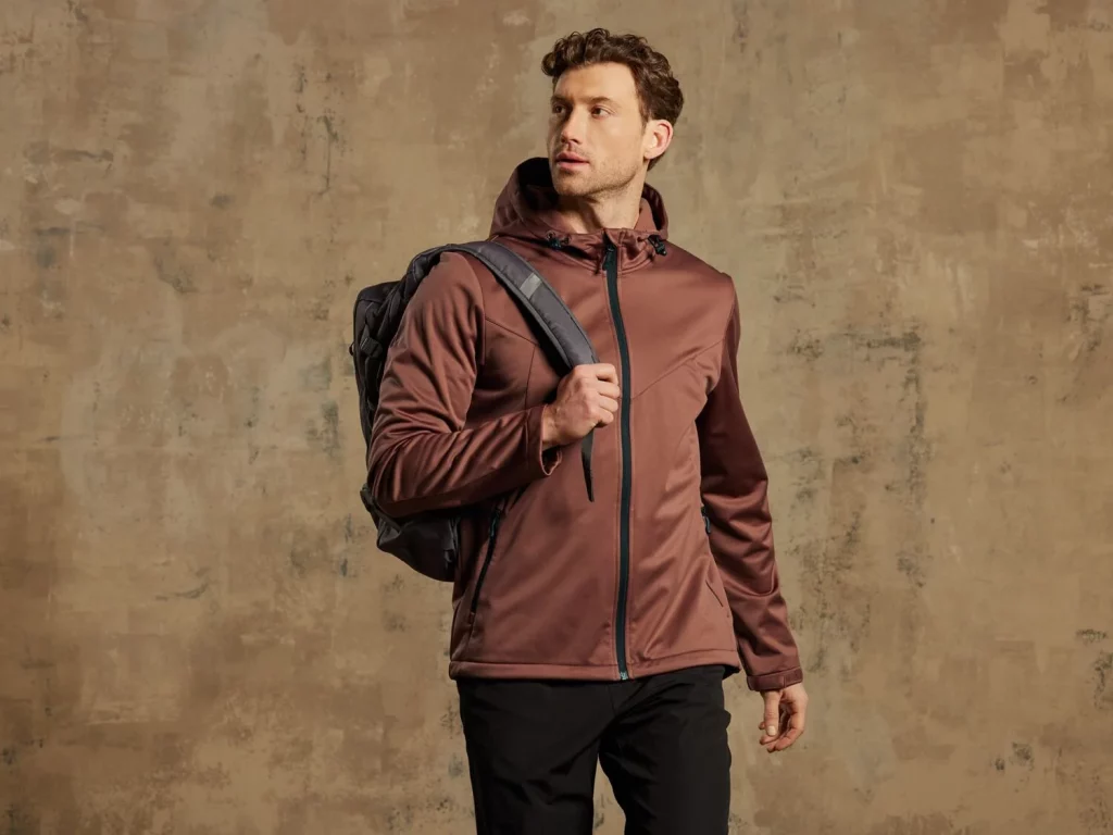 El Éxito De La Chaqueta Softshell: Diseño Y Funcionalidad Al Mejor Precio