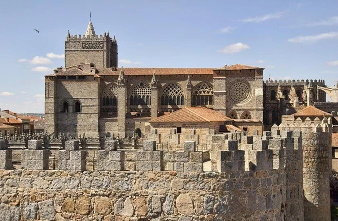 Los Medios Extranjeros Definen A Esta Ciudad Española Como Sacada De Un Cuento De Hadas 39 Paseos Que Conquistan A Los Turistas