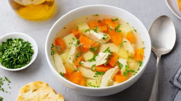 Potaje de garbanzos y otras 2 recetas calientes para combatir el frío de enero