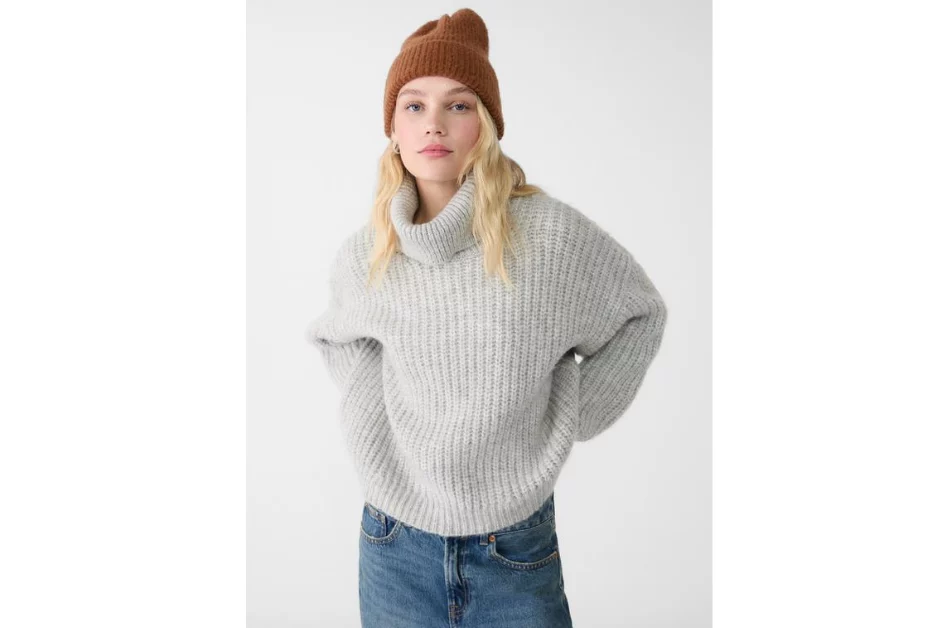 Rebaja Brutal En El Jersey Más Barato Y Cómodo De Stradivarius En 4 Colores