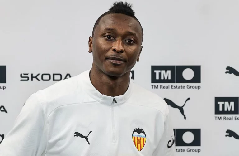 Umar Sadiq atrae al Valencia CF un fichaje galáctico